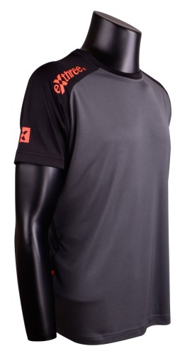 EXTHREE T-shirt LOGO T10811-10 black.jpg